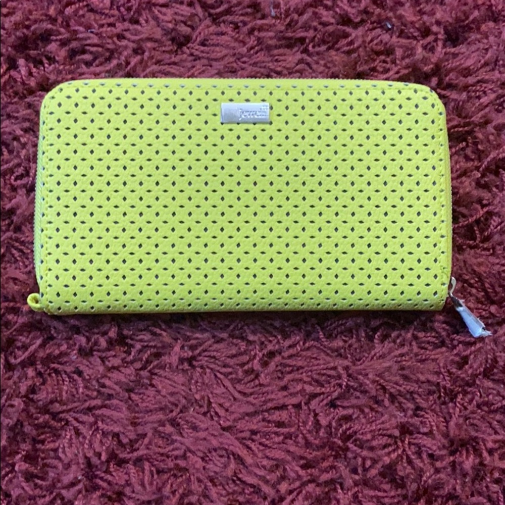 Thirty One All About The Benjamin Wallet